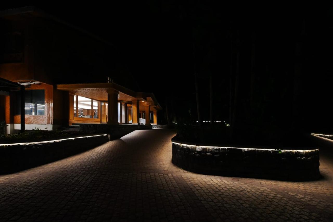 Radisson Golf Resort Pahalgām Dış mekan fotoğraf
